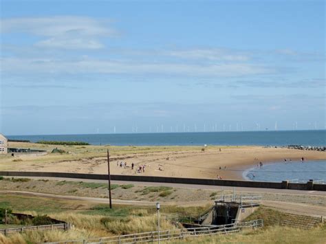 Jaywick Beach © terry joyce :: Geograph Britain and Ireland