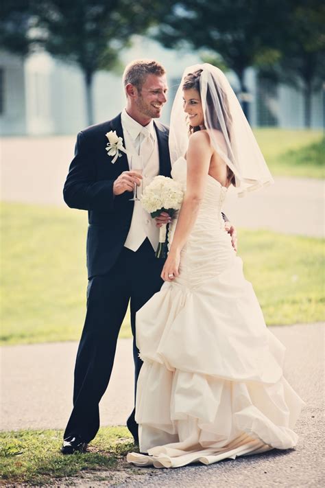 Wedding Groom Photos To Inspire You – The WoW Style