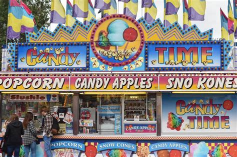 In Photos: Carnival Concession Stands at K-Days – LINDA HOANG ...