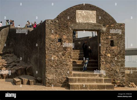 heritage architecture-Castella de Aguada, also known as the Bandra Fort ...