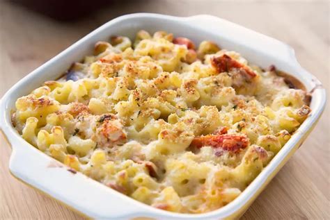 Creamy Lobster Mac and Cheese: A Luxurious Twist on a Classic Comfort Food | RecipeLabs