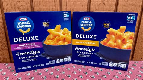 Kraft Deluxe Frozen Mac & Cheese Review: Real Cheese Flavor In The Freezer Aisle