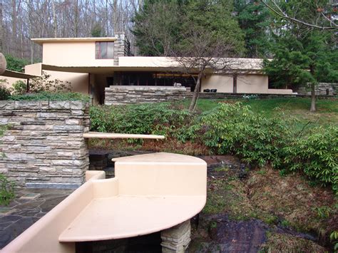 Large Fallingwater photos: Guest house (Frank Lloyd Wright)