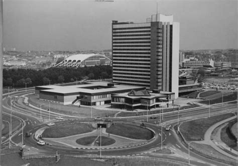 Memories: Centre 1 in East Kilbride in 1972 | East kilbride, Multi storey building, British houses