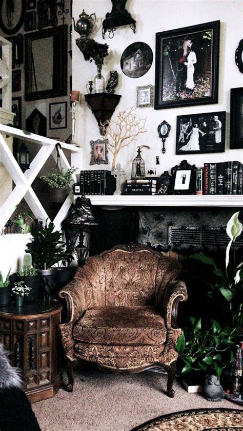 30 AMAZING LIVING ROOM WITH GOTH HOME DECORATIONS | Goth home decor ...