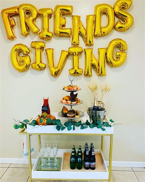 Beautiful Friendsgiving Decorations For The Thankful | Bridal Shower 101