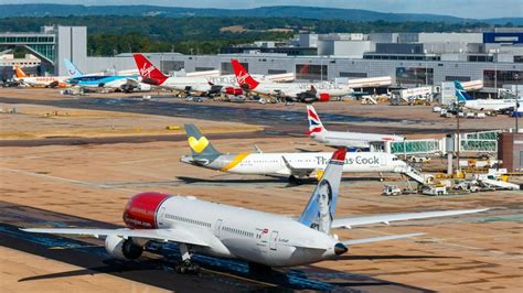 Gatwick strikes: Holidaymakers warned of 'severe disruption' as fresh ...