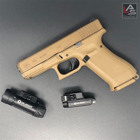 Glock 19X with Olight PL2 Valkyrie & Olight Mini - LAS Concealment - lasconcealment