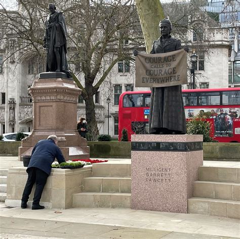 New Millicent Fawcett statue : London Remembers, Aiming to capture all ...