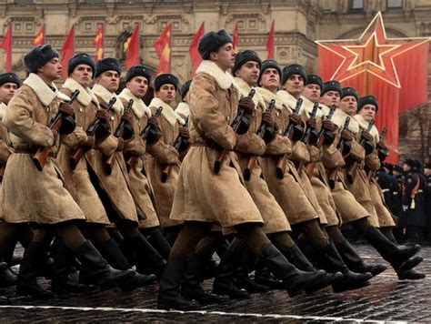 Russia honors historical 1941 parade