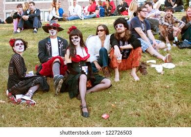 72 Little Five Points Halloween Parade Images, Stock Photos & Vectors ...