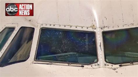 JetBlue plane makes emergency landing after cockpit window cracked | Fox News