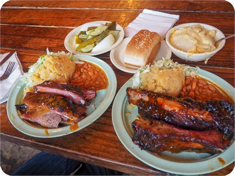 Salt Lick BBQ in Driftwood, TX – Mellzah