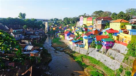 Kampung Jodipan Nuansa Pelangi di Malang Jawa Timur - Jawa Timur