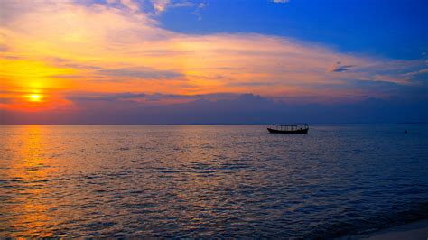 Wallpaper Asia, Cambodia, Otres beach, sea, boat, sunset 2560x1600 HD Picture, Image