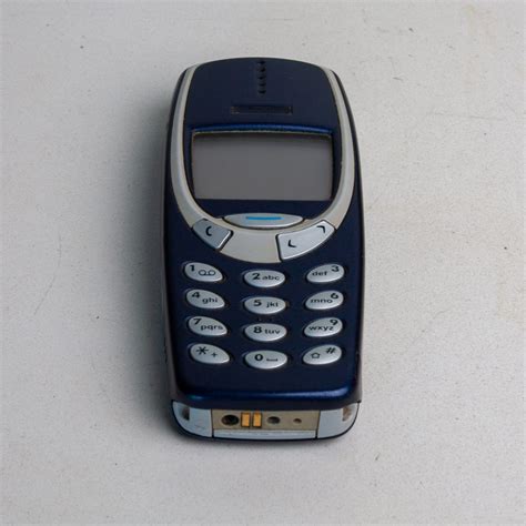 Nokia 3310 Mobile Phone - Reboot Rentals