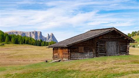 Premium Photo | Beautiful landscape view of dolomite unesco world heritage at alpe di cisles ...