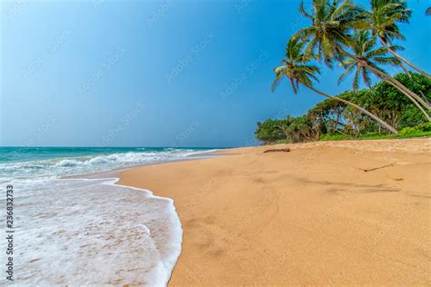 beautiful beaches of sri lanka Stock Photo | Adobe Stock