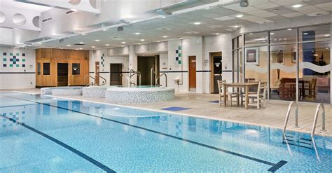 DoubleTree by Hilton Glasgow Strathclyde - Book Spa Breaks, Days & Weekend Deals from £65