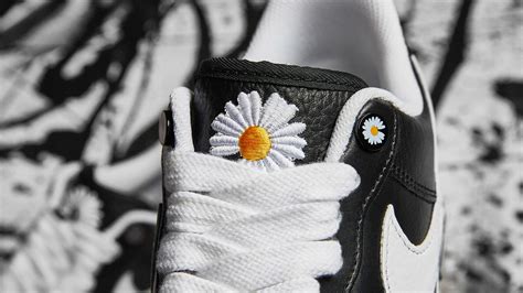 PEACEMINUSONE x Nike Air Force 1 Low (Black & White) | END. Launches