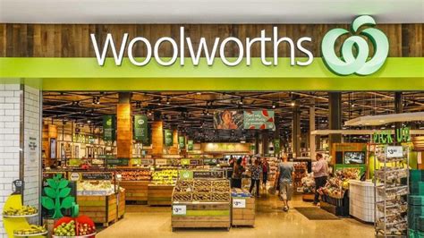 Woolworths opening hours