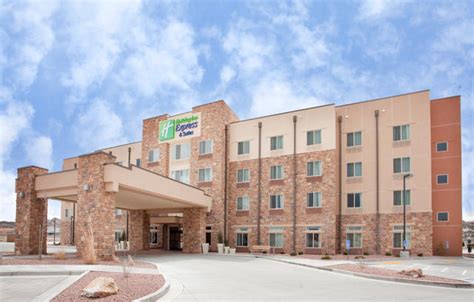 Holiday Inn Express & Suites Gallup East