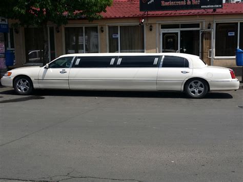 LIMOUSINE RENTAL IN BUCHAREST, ROMANIA | Lincoln Limo