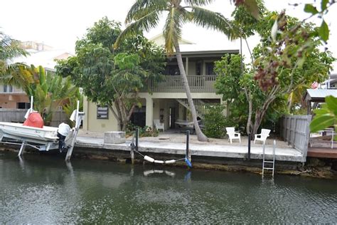 Waterfront house, preserve views on Big Pine Key - Houses for Rent in ...