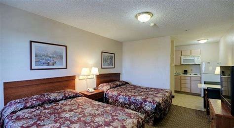 INTOWN SUITES - Prices & Specialty Hotel Reviews (Houston, TX)