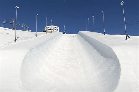 laax-switzerland-ski-terrain-half-pipe | TheLuxuryVacationGuide