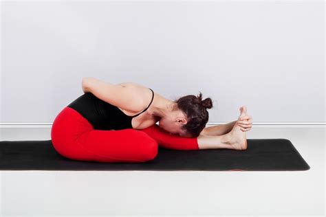 Ardha Baddha Padma Paschimottanasana: Step & Benefits - Fitsri Yoga