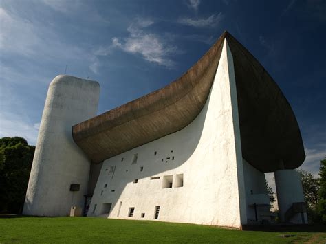 Notre Dame du Haut, Ronchamp by Le Corbusier | Green architecture, Notre dame du haut, Architecture