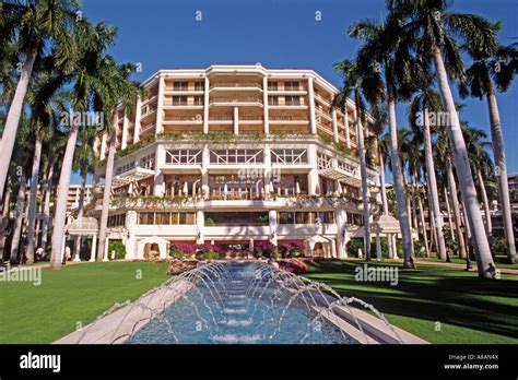 The GRAND WAILEA RESORT HOTEL MAUI HAWAII Stock Photo - Alamy