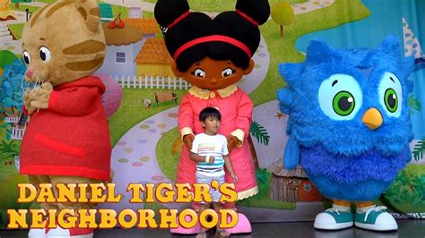 Daniel Tiger Neighborhood Characters Meet and Greet - YouTube