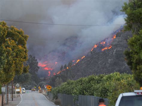 URTICA CT MENI - Wildfire and Smoke Map | usatoday.com