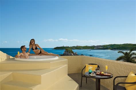 Dreams Huatulco Resort & Spa All-Inclusive Resort