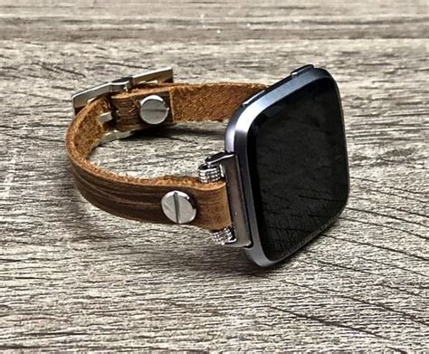 Vintage Leather Fitbit Versa Band Handmade Brown Leather | Etsy | Apple watch bands leather ...