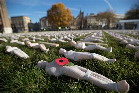 Armistice Day: Tributes made in the UK, France, Belgium and Australia ahead of Remembrance ...