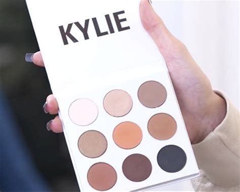 Kylie Jenner Eyeshadow Palette - Allure