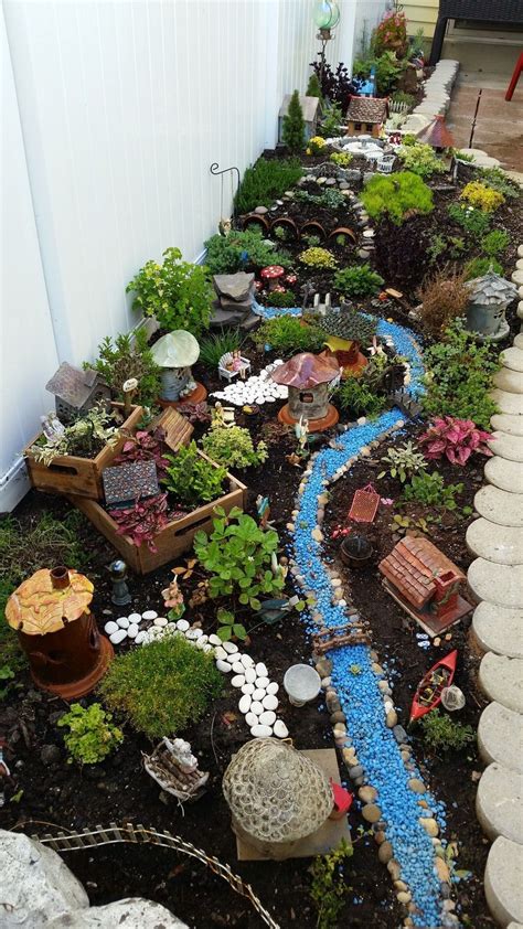 Fairy village. Fairy Garden. Miniature fairy garden #fairygardening ...