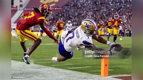 Report: Steelers Schedule Pre-Draft Visit With Washington RB Dillon ...