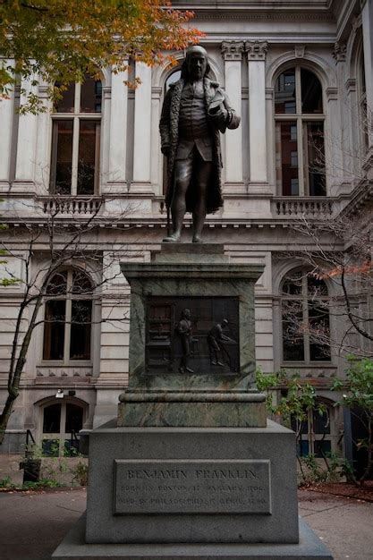 Premium Photo | Benjamin franklin statue in boston, massachusetts, usa