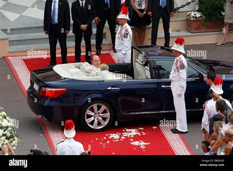 Prince Albert II of Monaco and Princess Charlene of Monaco Religious ...