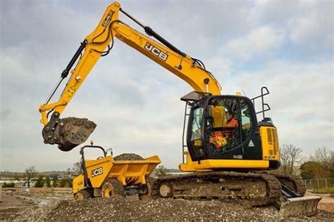 JCB Excavators | Track Excavators | JCB.com