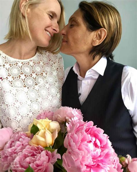 Eat, Pray, Love Author Elizabeth Gilbert and Rayya Elias Celebrate Their Love in Private Ceremony