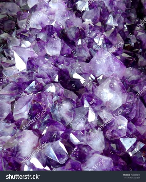 Amethyst Crystal Purple Background Stock Photo 758004247 | Shutterstock