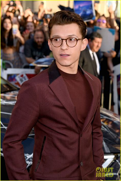 Zendaya, Jake Gyllenhaal, & Tom Holland Step Out for 'Spider-Man: Far From Home' Premiere ...