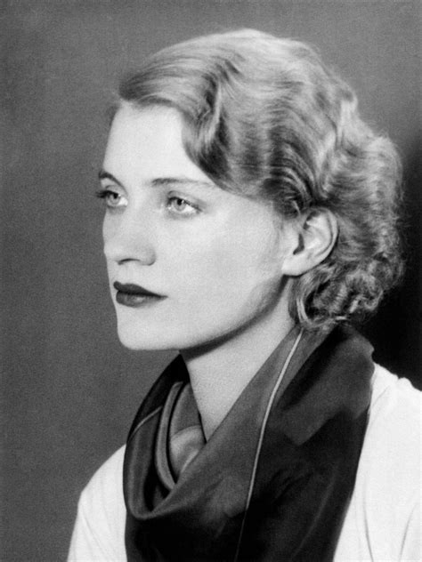 Lee Miller, Self-portrait (variant on lee miller par lee miller), c ...