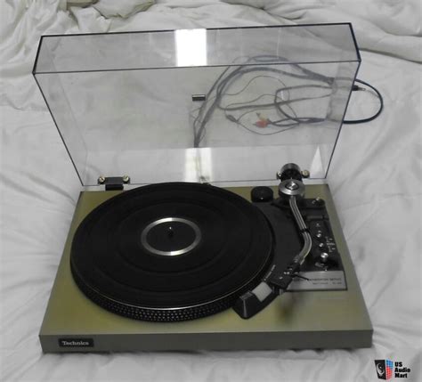 Technics SL-23 turntable [semi -auto] w AT cartridge Photo #720723 - US Audio Mart