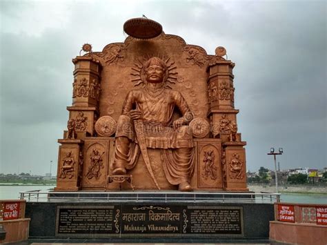 Maharaja Vikramaditya Ujjain Statue Greatest Emperor of India Copper ...